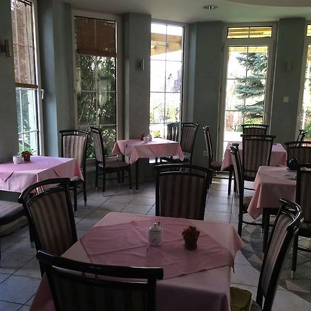 Belle Fleur Panzio Bed & Breakfast บูดาเปสต์ ภายนอก รูปภาพ